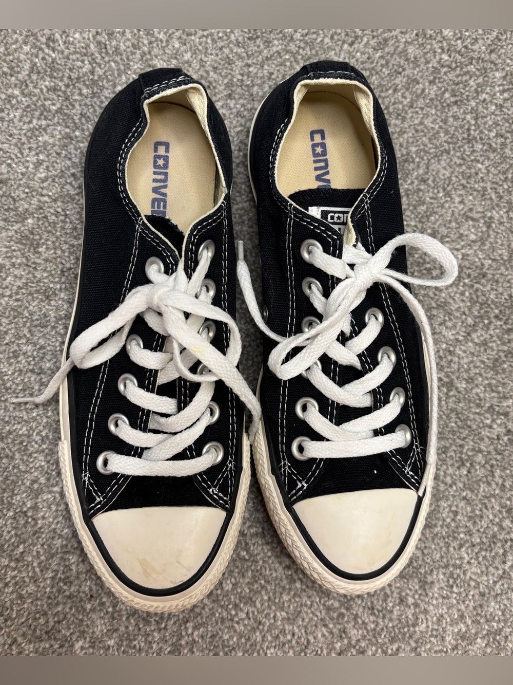 Converse Black and White Low-Top Canvas Sneakers ~ Classic, Simple,